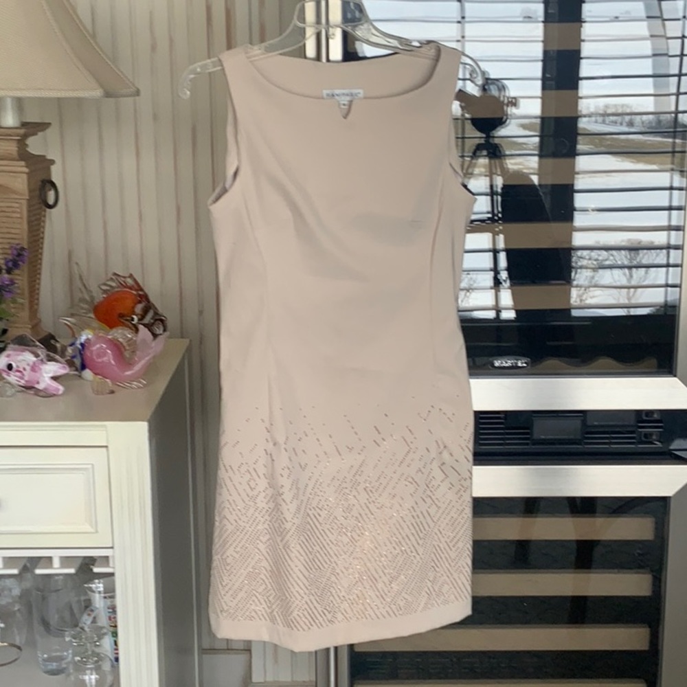 TAN DRESS WITH GOLD FLECKS BOTTOM SIZE 9